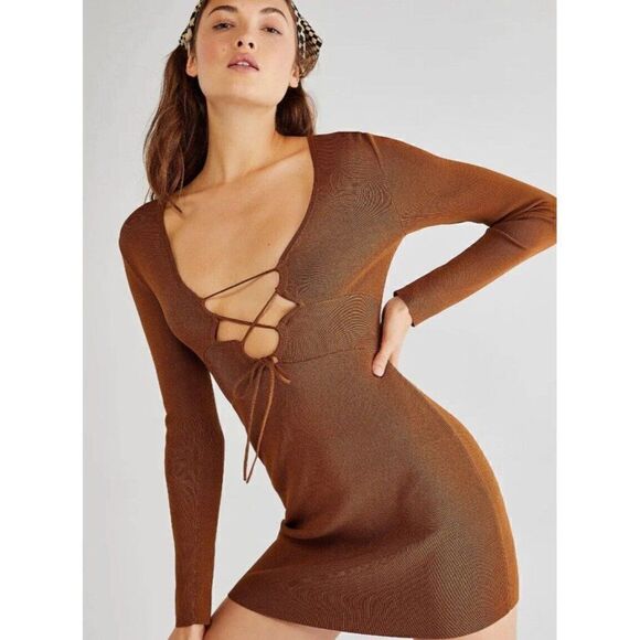 NWT FREE PEOPLE X SIGNIFICANT OTHER Sz2 MONICA MINI DRESS RIB CUTOUT LONG SLEEVE - Picture 1 of 3
